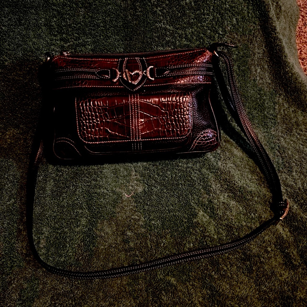 BRIGHTON BEATRICE CROSSBODY RED AND BLACK